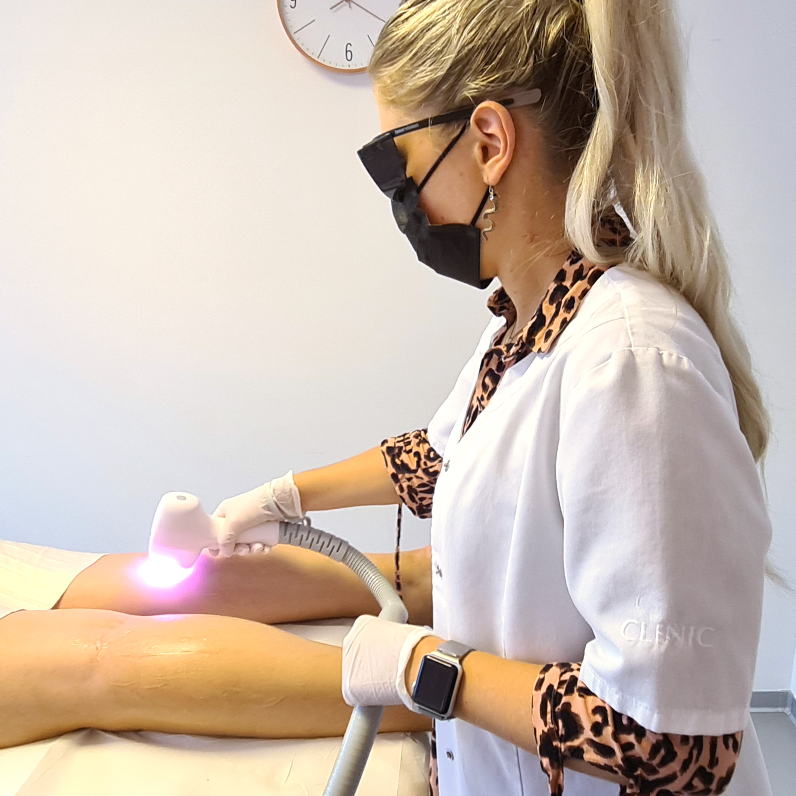 Laserbehandeling met het Definitive Plus toestel